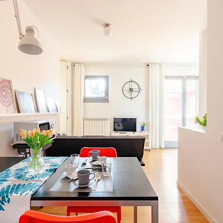 Apartment Urban Red Suite,
