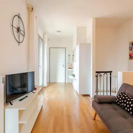Apartment Urban Red Suite,
