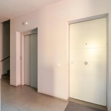 Urban Red Suite, Apartment *