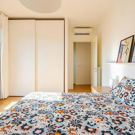 Urban Red Suite, Apartment